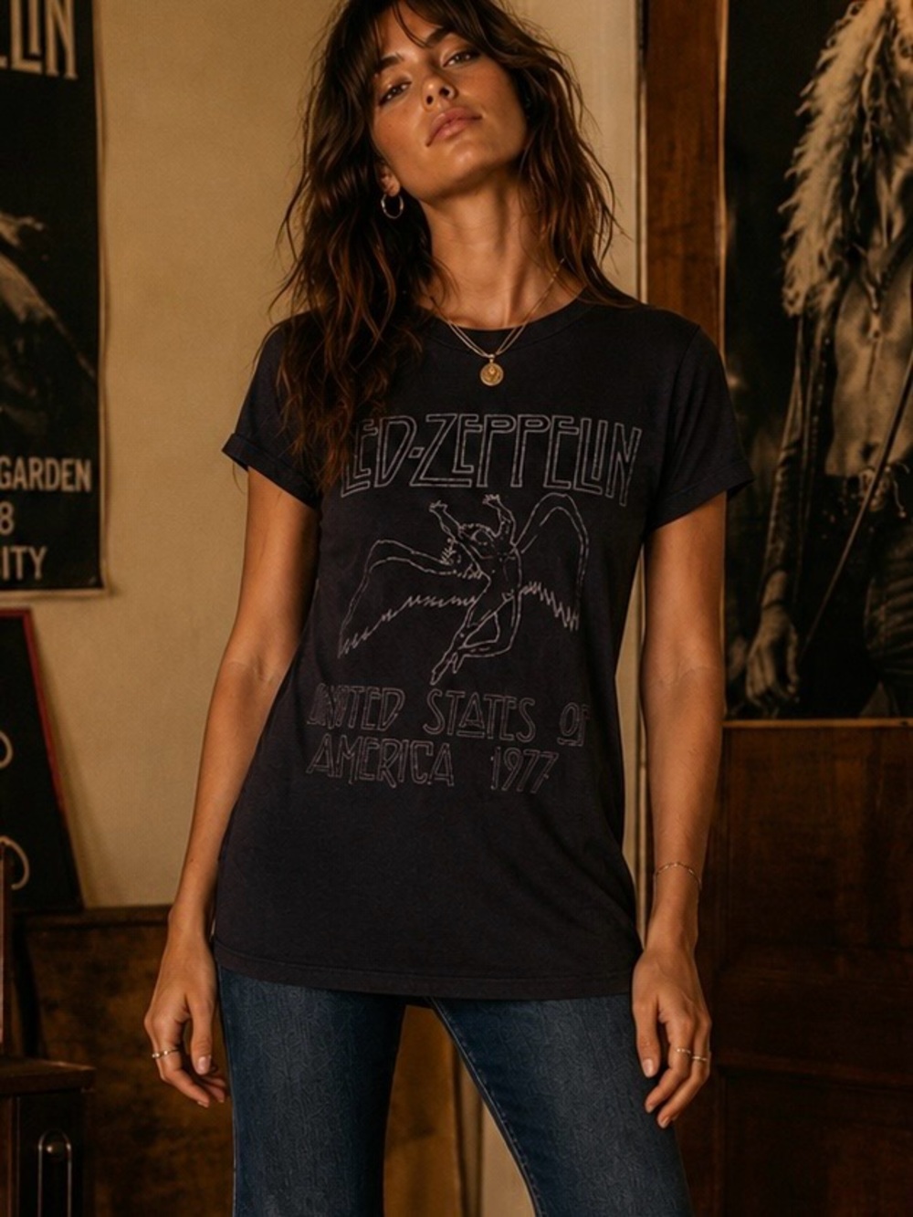 Led Zeppelin United States 1977 T Shirt Vintage Style Faded Graphic Womens XS